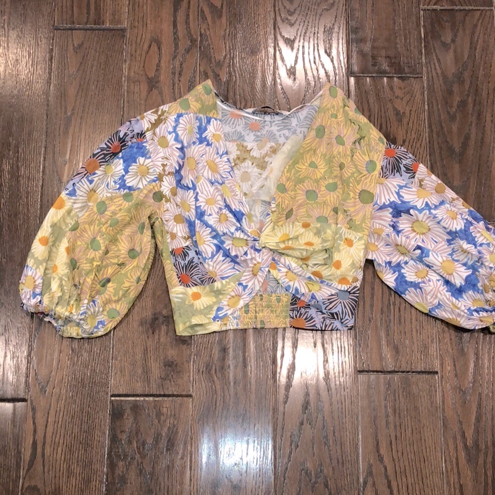 Zara floral wrap top size xsmall cotton fabric